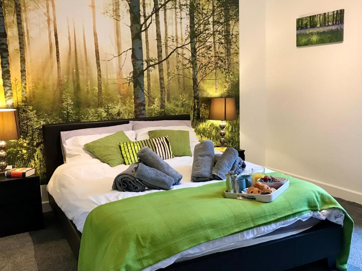 Stylish 3 Bedroom House Only 5 Mins From M6/M58 Wigan Eksteriør bilde